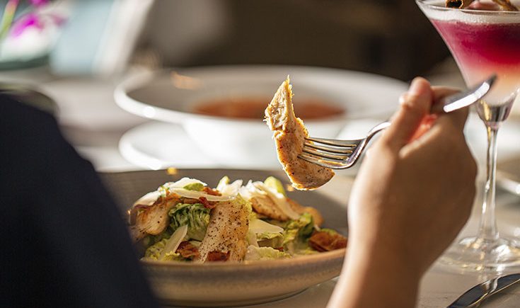 Comer con pausa y relajación